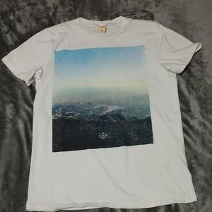 Hollister graphic tee